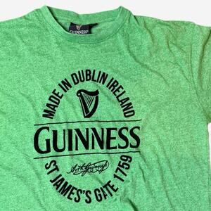 GUINNESS Made in Dublin Ireland SHIRT L Green Relaxed Fit Black Lettering
